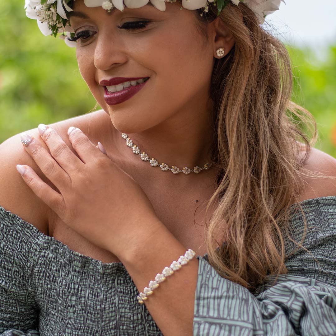Hibiscus Kamia Earring